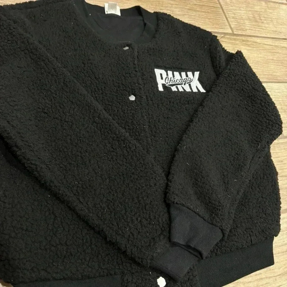 Pink Sherpa bomber jacket - Picture 2 of 3